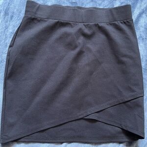 Rachel Black Tulip Skirt Size M